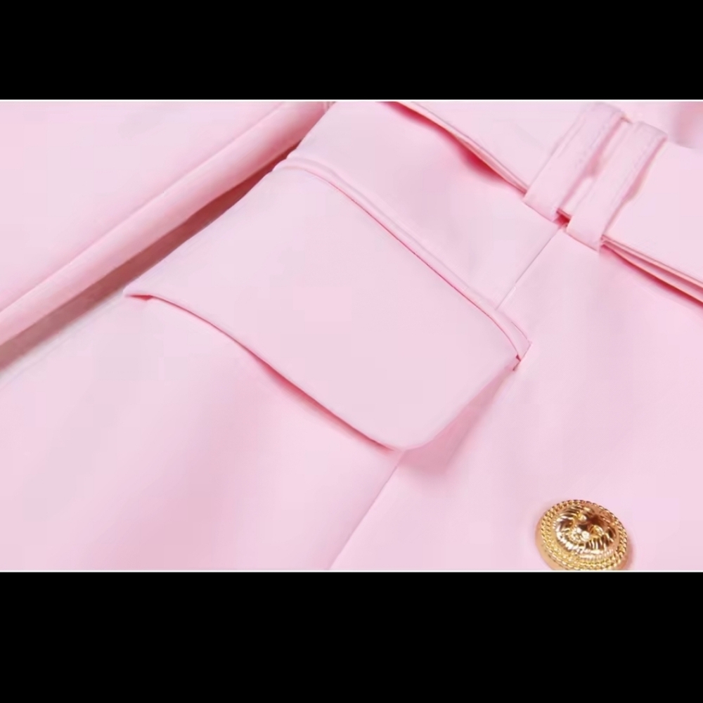 Elegant Pink Blazer with Gold Accents - Picture 2 of 11